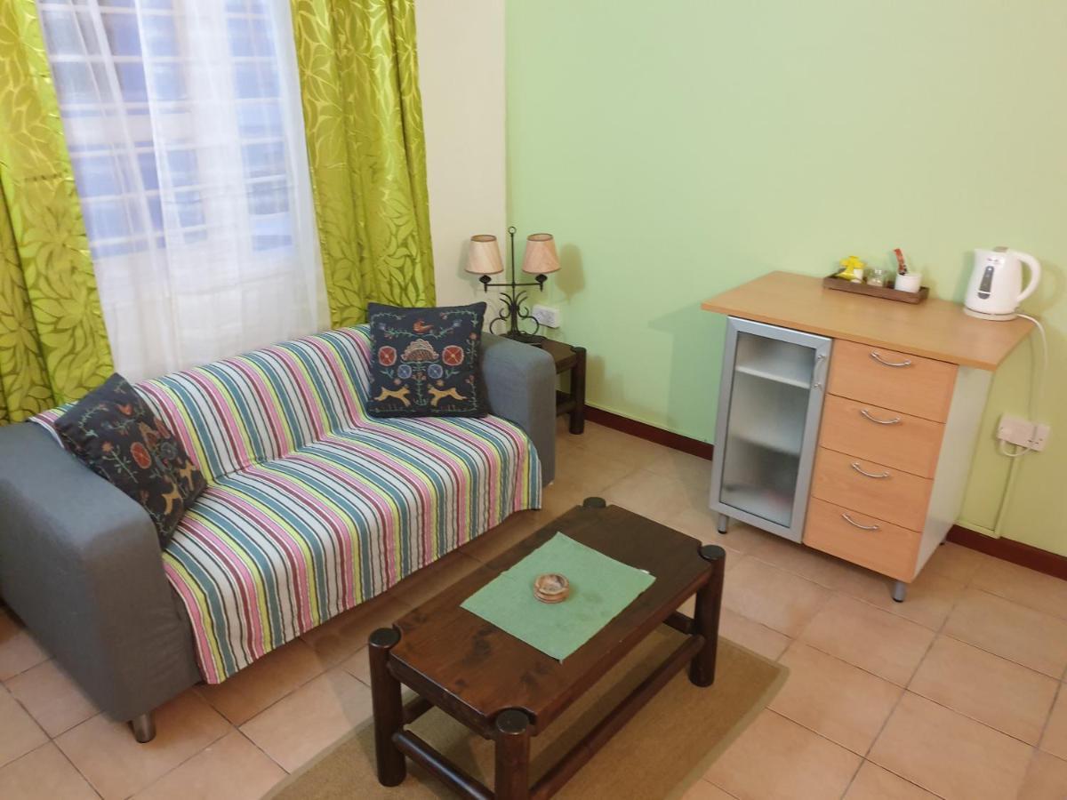La Maison Hibiscus Self Catering Accommodation Vịnh Beau Vallon Ngoại thất bức ảnh