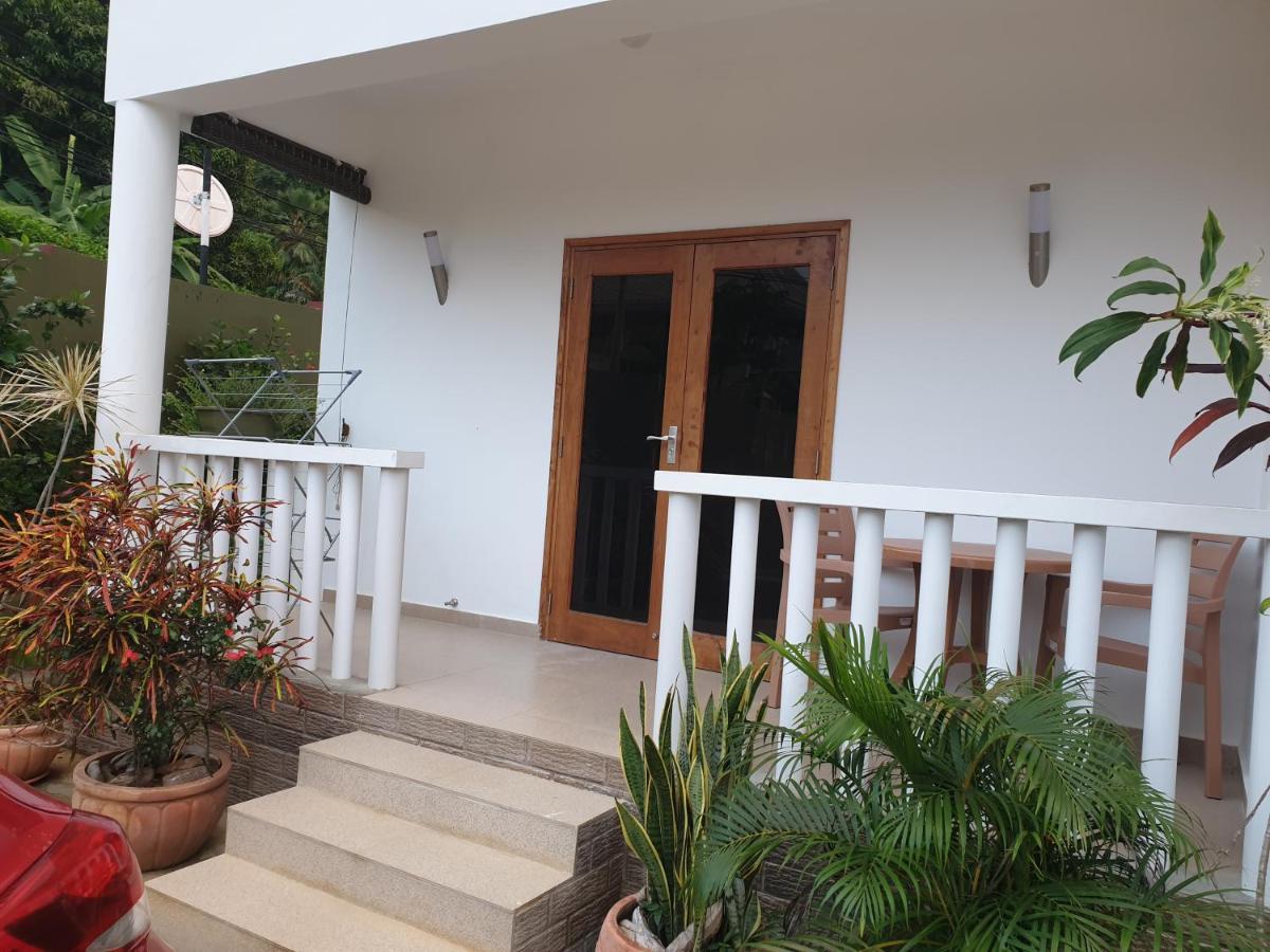 La Maison Hibiscus Self Catering Accommodation Vịnh Beau Vallon Ngoại thất bức ảnh