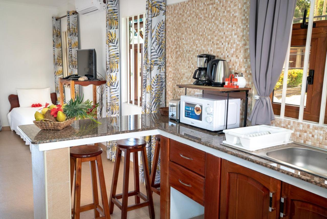 La Maison Hibiscus Self Catering Accommodation Vịnh Beau Vallon Ngoại thất bức ảnh