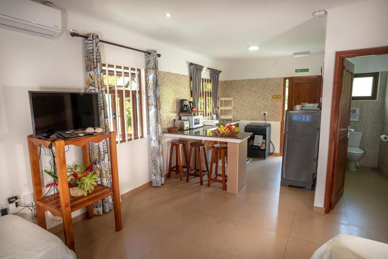 La Maison Hibiscus Self Catering Accommodation Vịnh Beau Vallon Ngoại thất bức ảnh