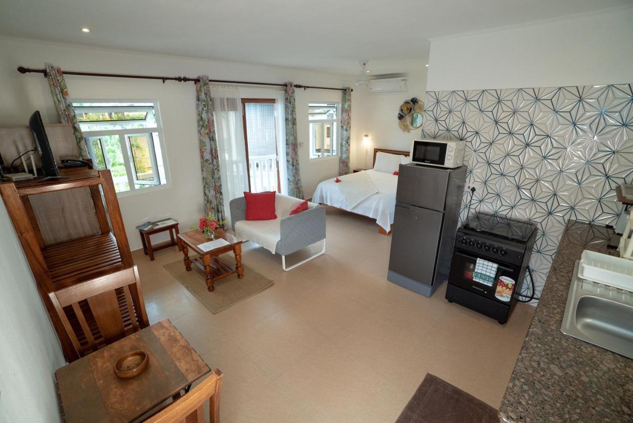 La Maison Hibiscus Self Catering Accommodation Vịnh Beau Vallon Ngoại thất bức ảnh