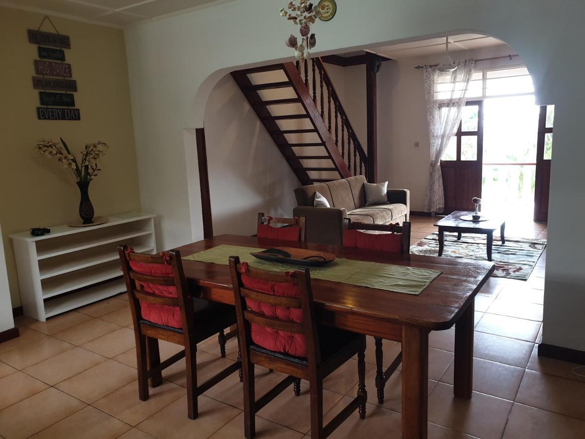 La Maison Hibiscus Self Catering Accommodation Vịnh Beau Vallon Ngoại thất bức ảnh