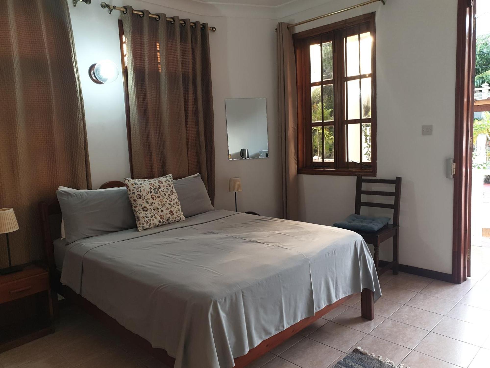 La Maison Hibiscus Self Catering Accommodation Vịnh Beau Vallon Ngoại thất bức ảnh